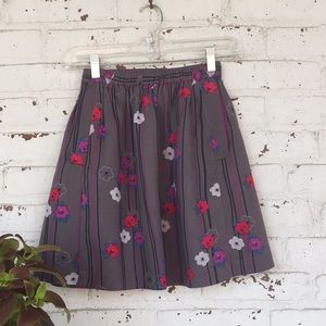 Cute Urban Outfitters skirt with flowers